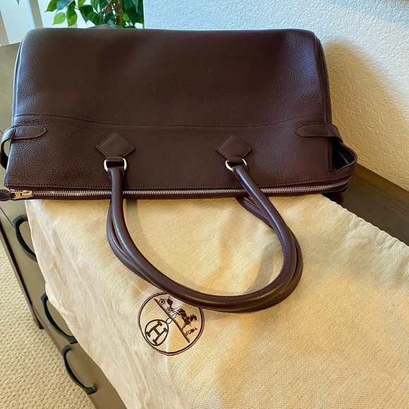 HERMES Leather Shoulder/ HandBag. - Picture 7 of 11